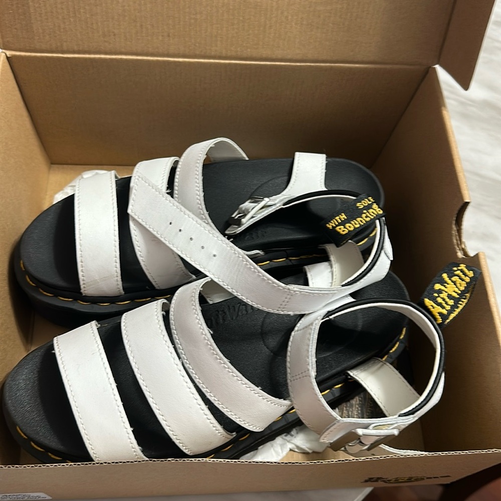 Size 8 Platform Sandal Dr. Martens Bouncing Soles